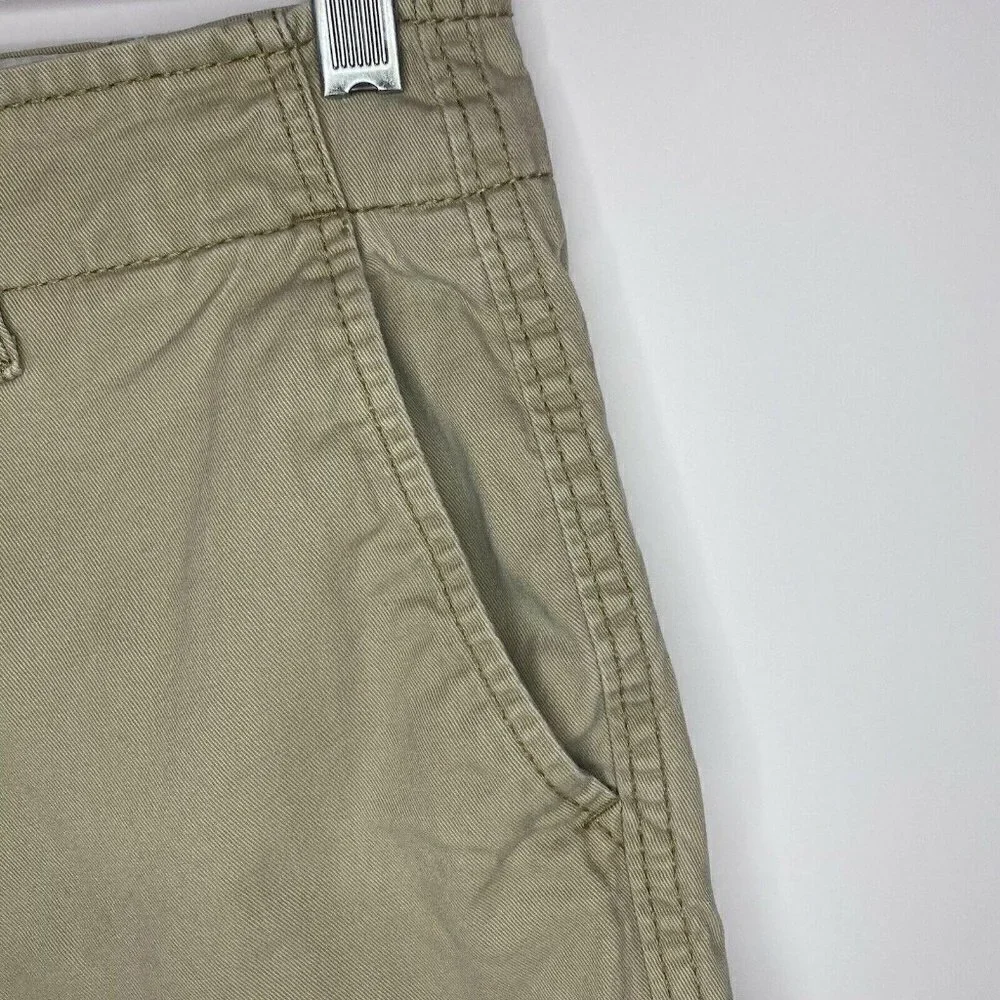 American Eagle Men's Sz 26 Longboard Khaki Shorts